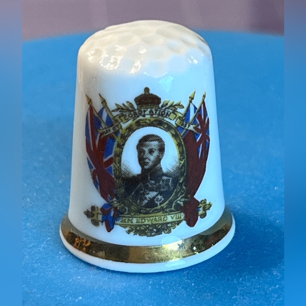 Vintage Finsbury Fine Bone China King Edward VIII Coronation Thimble - 1937